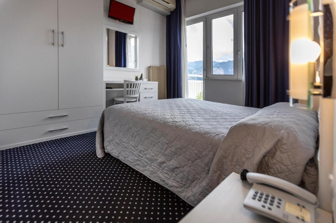 Hotel Al Molino Malcesine Exteriör bild